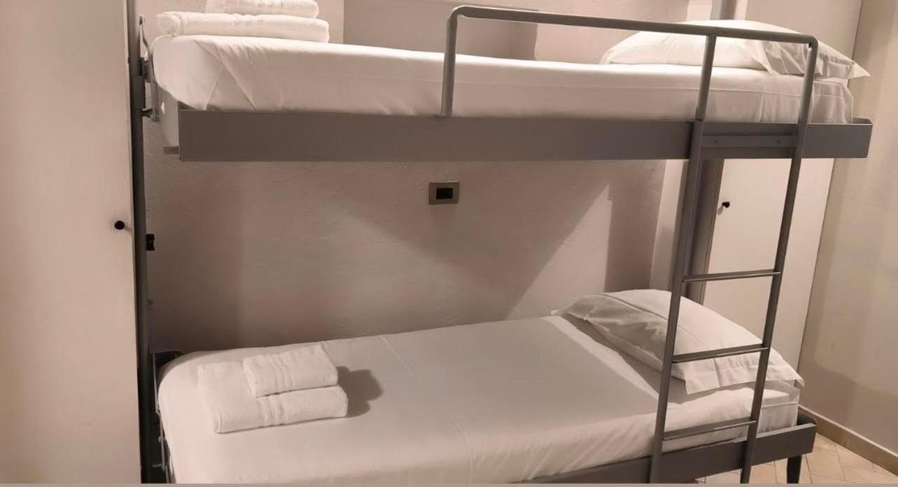 Lux Apartment Colosseo Рим Екстериор снимка